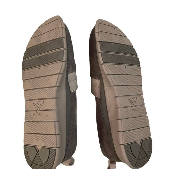 Vionic Women's Gray and Tan Sneakers - Picture 6 of 7